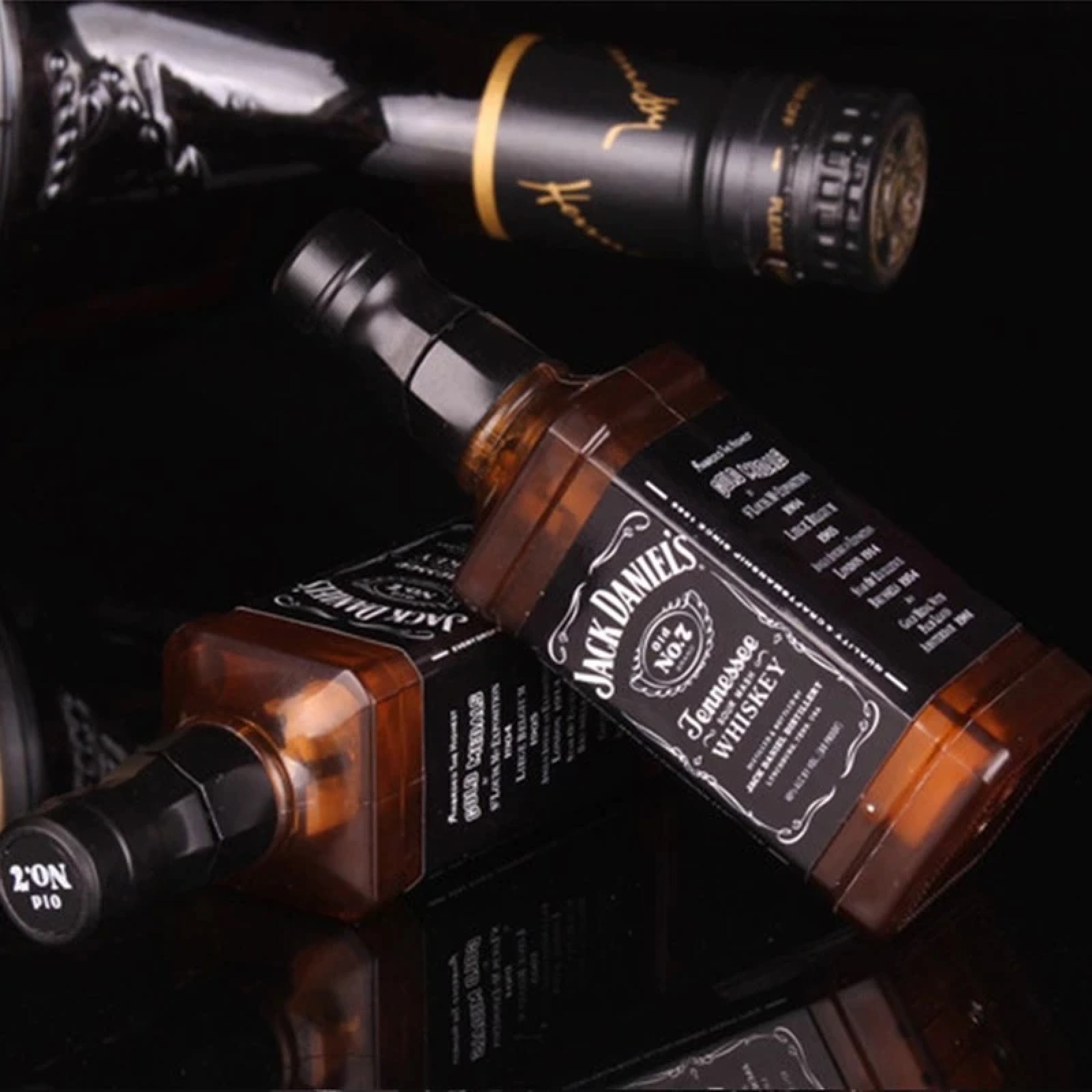 Creative Whiskey Wine Bottle Butane Inflatable Torch  Cigarette Cigar Smoking Lighter