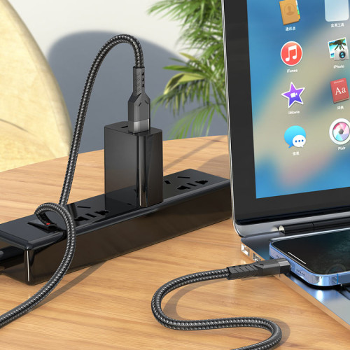 USB to Lightning ,U110, charging data cable, 1.2m, aluminum alloy connectors, current up to 2.4A.